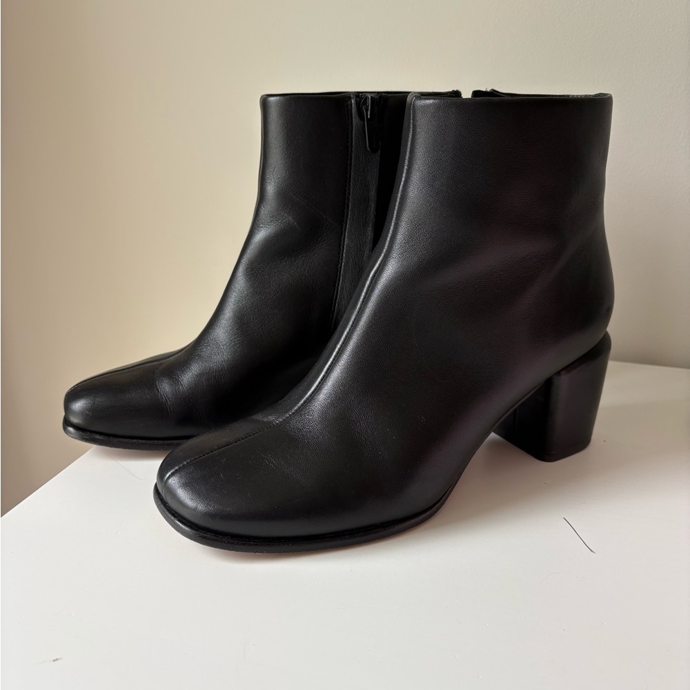 Vince Black Leather Ankle Boots